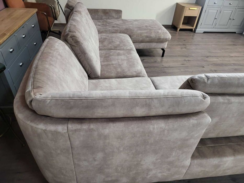 Светло кафяв/бежов П-образен ъглов диван от плат LS701521