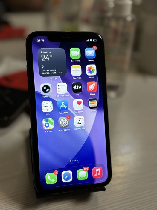 Продам Iphone 11 64гб (черный)