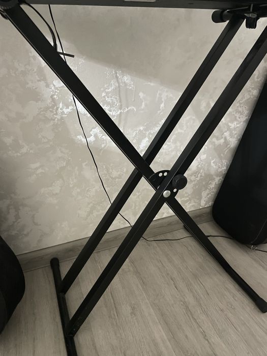 Синтезатор 5 октавный