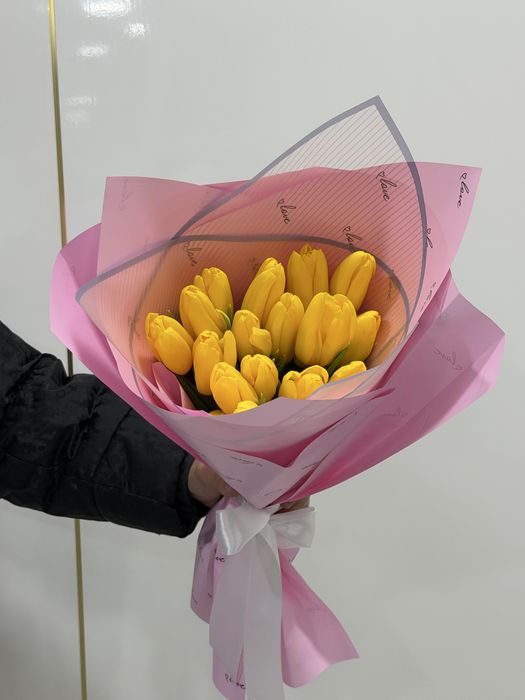 Тюлпаны цветы букеты на 8 март