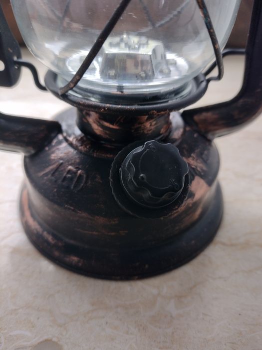 Lampa cu baterii