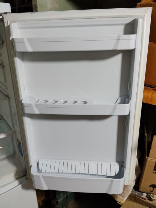 Холодильник рабочий