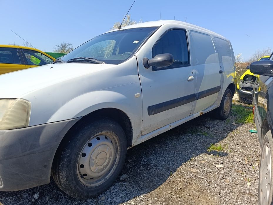 Дачия Логан 1.5 дци на части