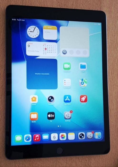 IPad 10.2" 9Gen. 64GB + клавиатура Logitech Slim Folio
