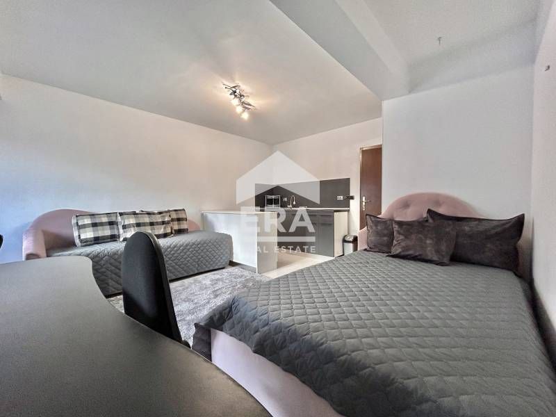 Дава се под наем Едностаен апартамент в София, Център - 50 кв.м за 550 € - Снимка #1