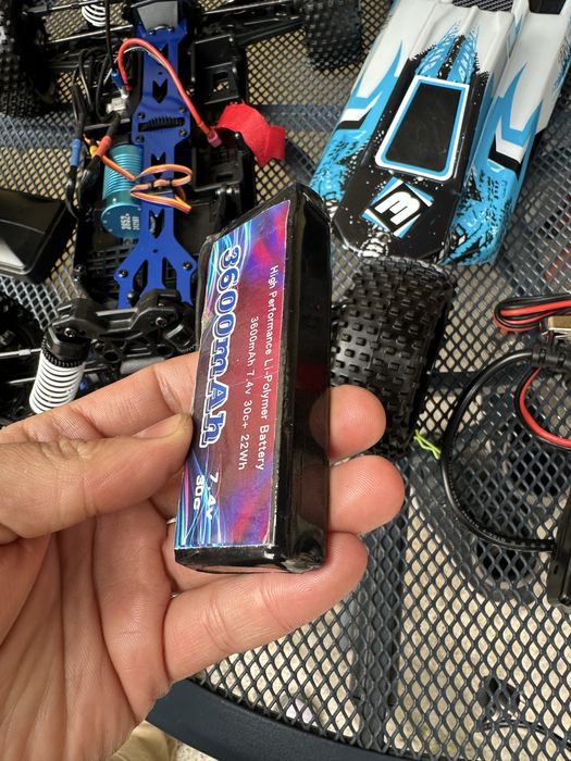 Automodel buggy 1:9 t2m brushless