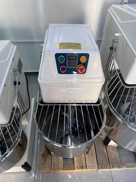 Тестомес, тестомешалка, миксер, тестомесильная машина