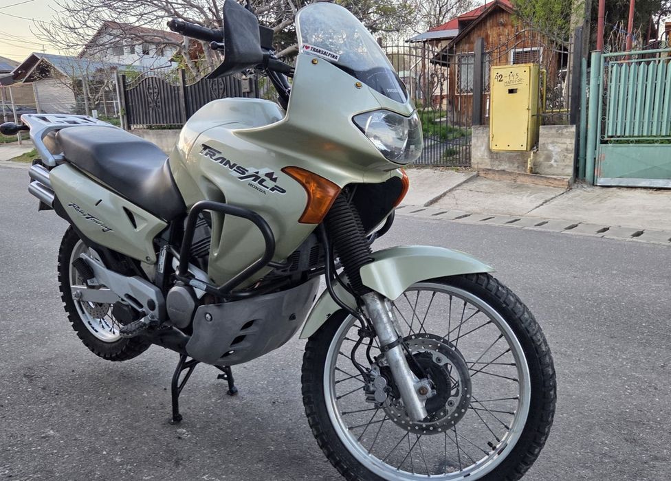 Honda Transalp XL 650 2 bucăți, înmatriculate, superbe, 2100 per bucata