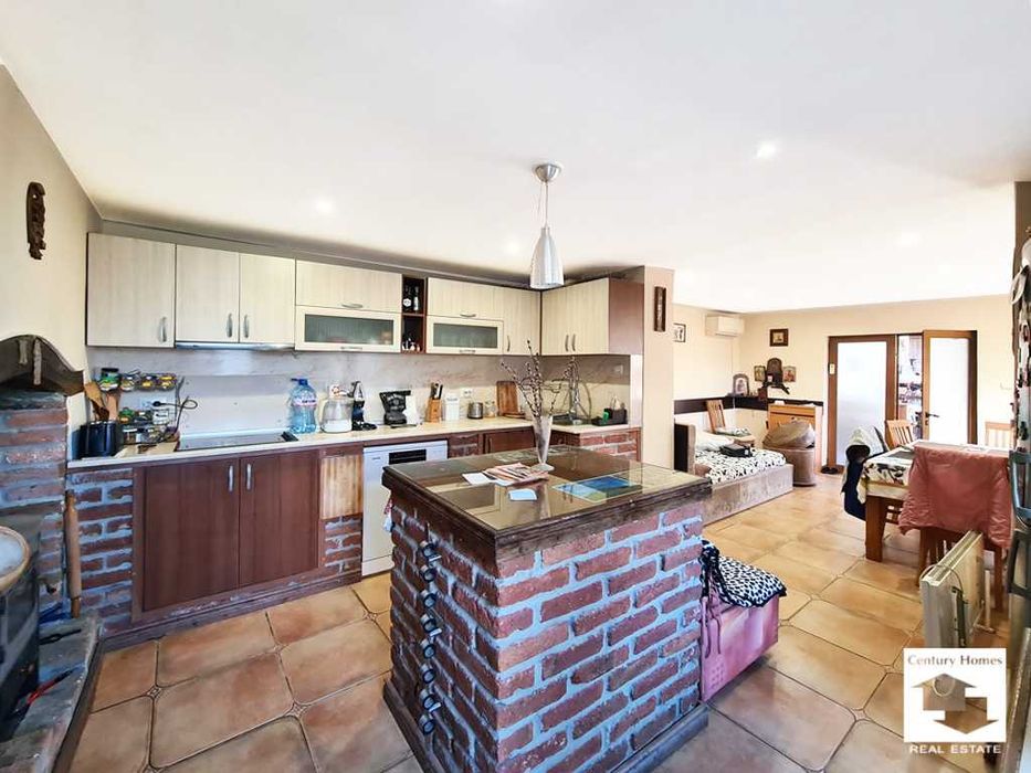 Продава се Къща в Велико Търново, Център - 140 кв.м за 525 €/кв.м - Снимка #4