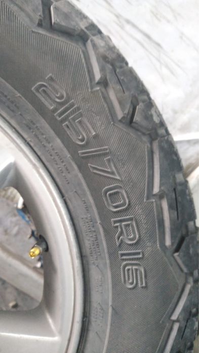 Авто шины 215/70R16 (4шт)