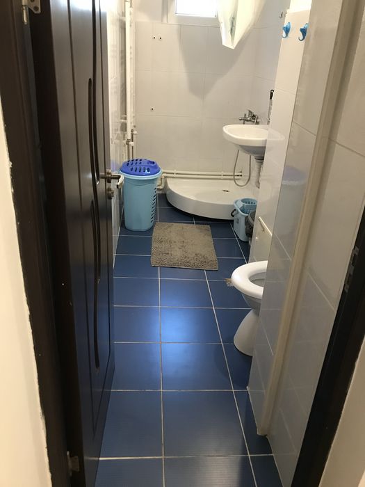Inchiriez apartament
