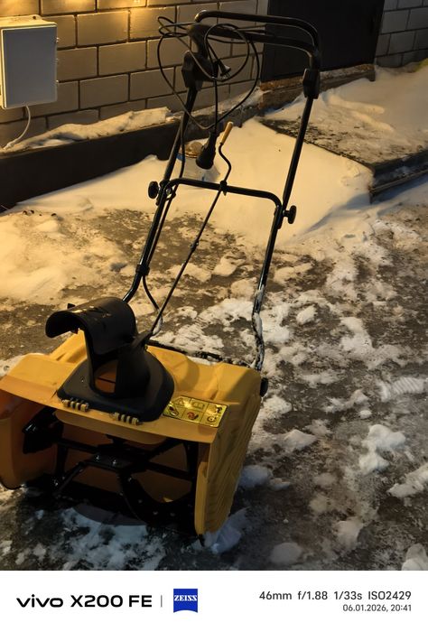 Продам снегоуборочные аппарат