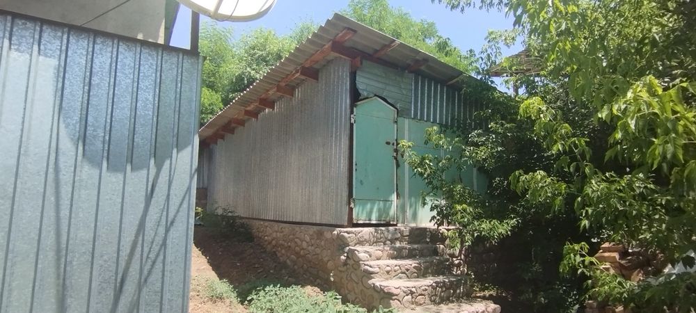Продается Дом в центре Мерке
