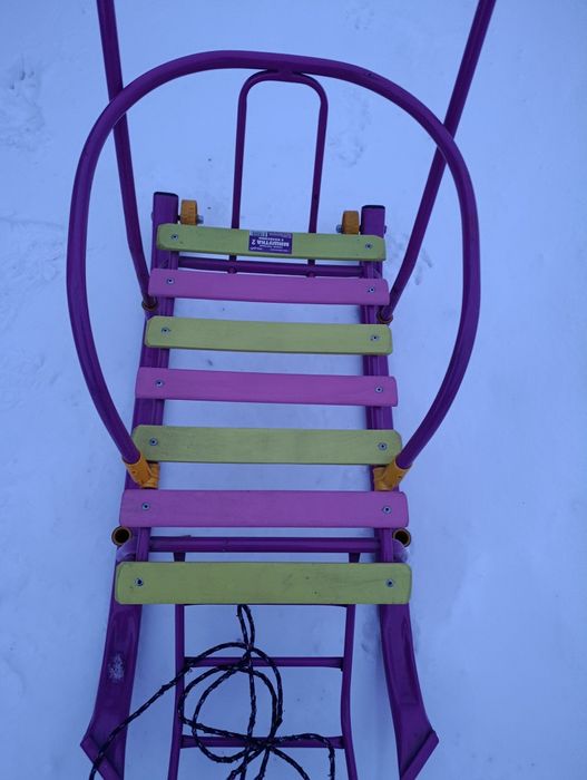 Продам санки,новые