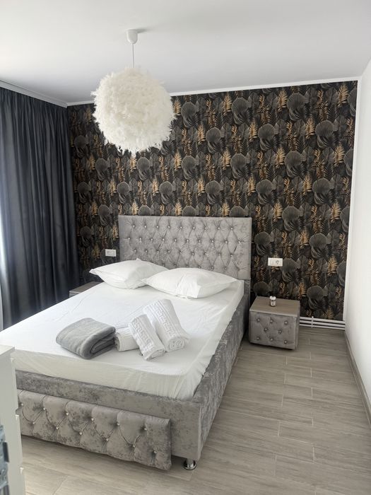 Inchiriez apartament in regim hotelier  2  camere  Rm sarat