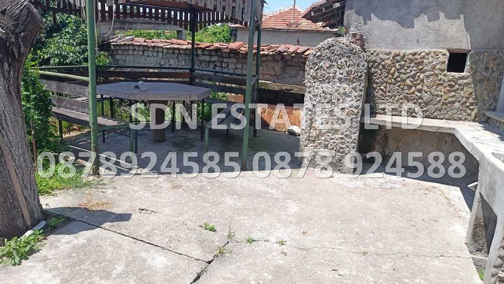 Продава се Къща в Казанлък - 200 кв.м за 434 €/кв.м - Снимка #4