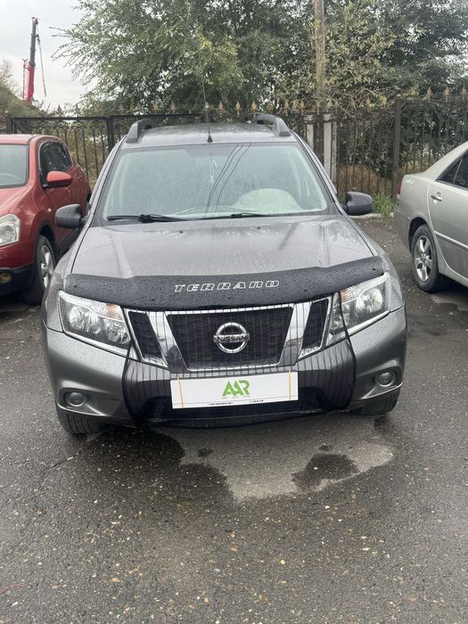 Ниссан Террано2014