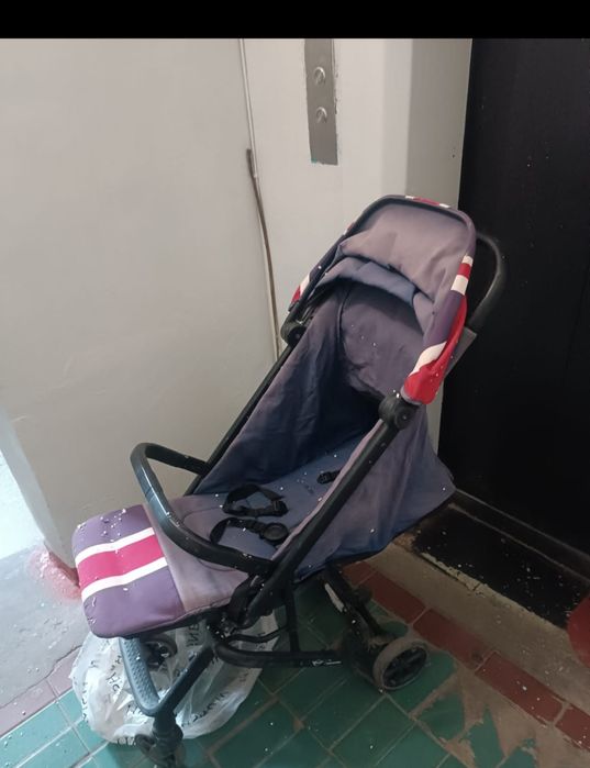 Коляска тегін жақсы жүреді.