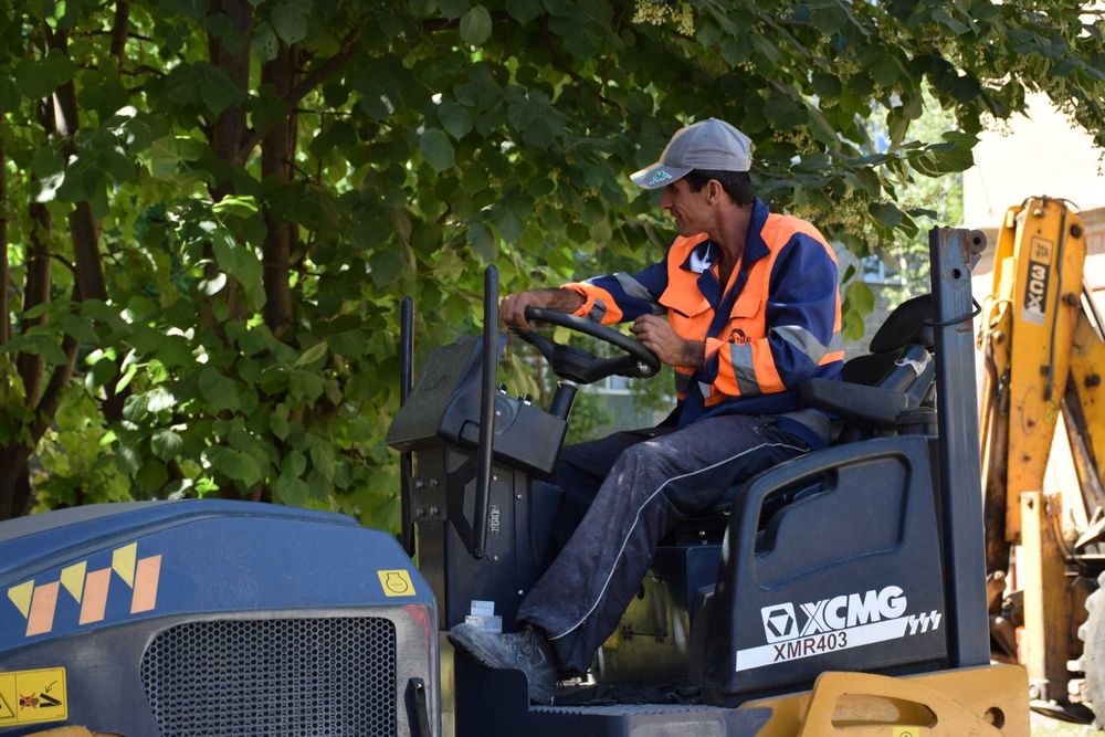 На складе! Дорожный каток XCMG XMR403 4 тонн в Ташкенте,