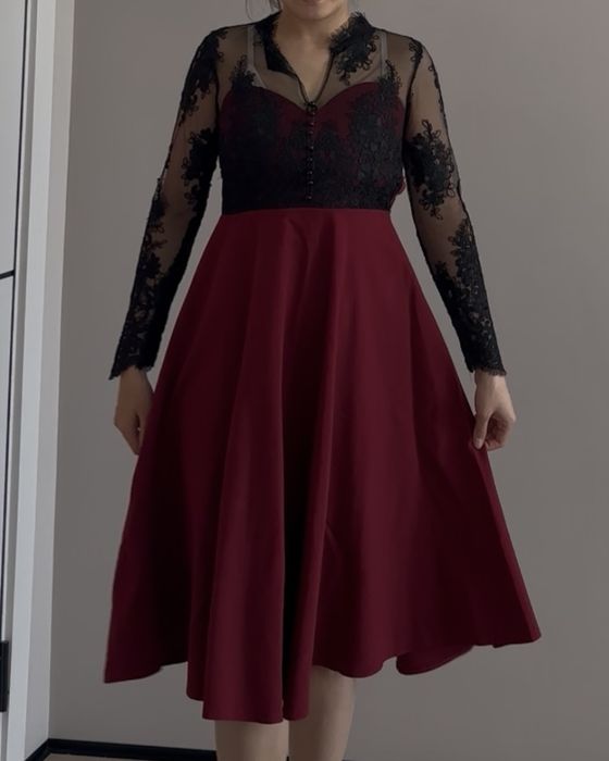 Платье вечернее продается