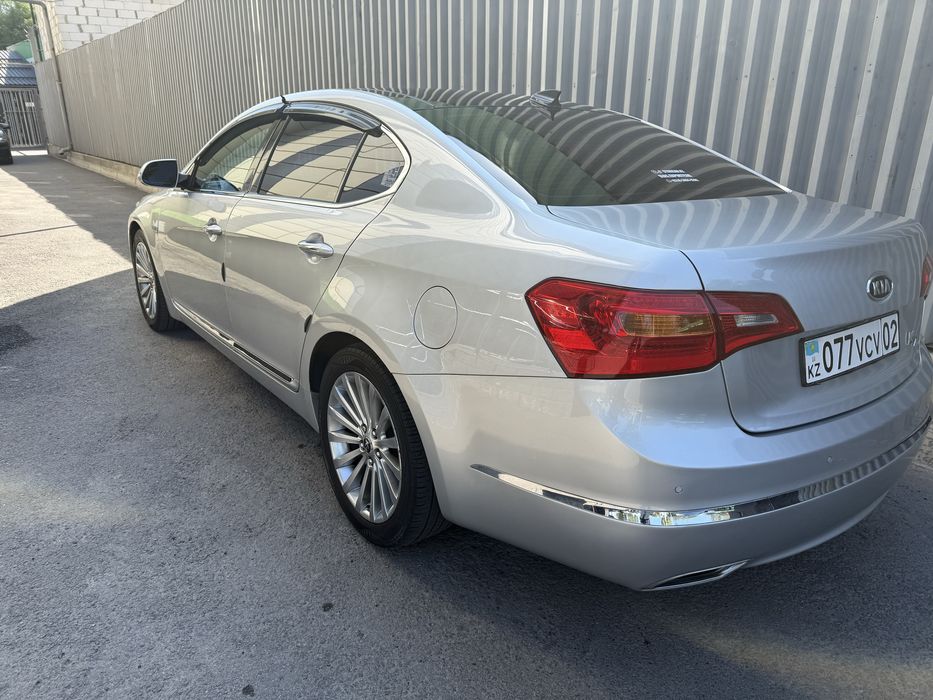 Продам  Kia  K7 .