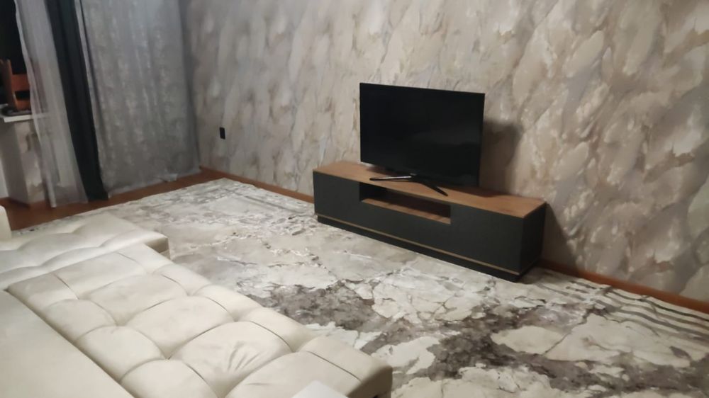 Срочно продам телевизор