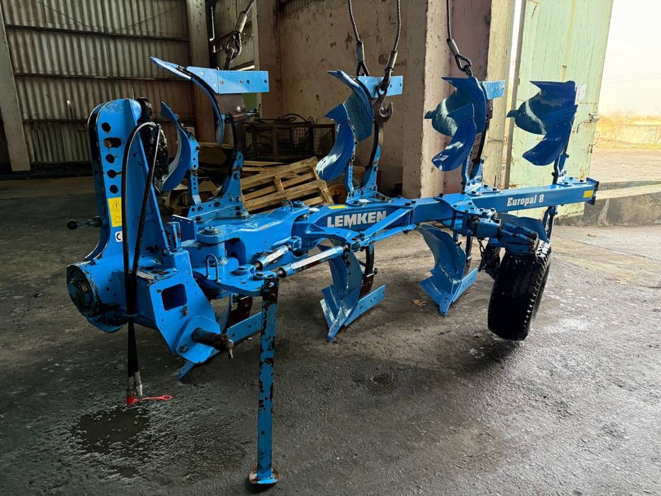Lemken Europal 8. 4 korpus sotiladi