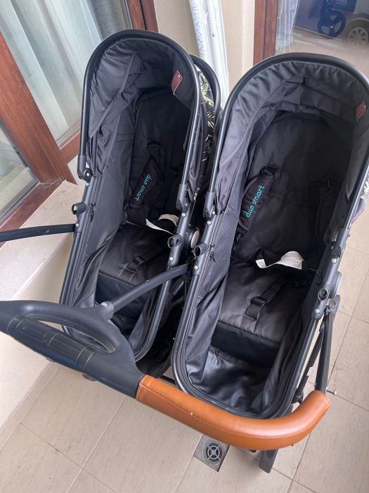 Детска количка за близнаци