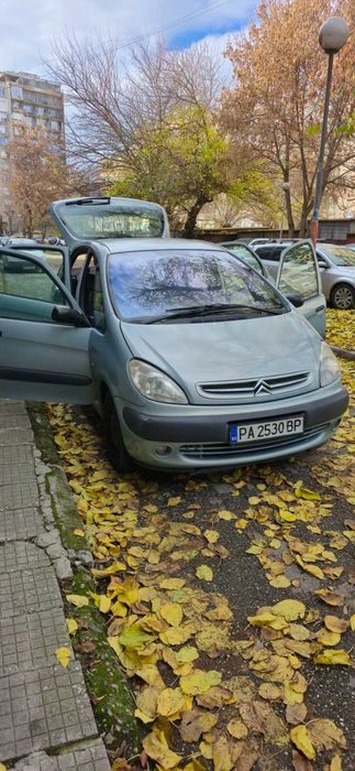 Продава се Ситроен Ксара Пикасо, 2002 г. - Бензин-Газ