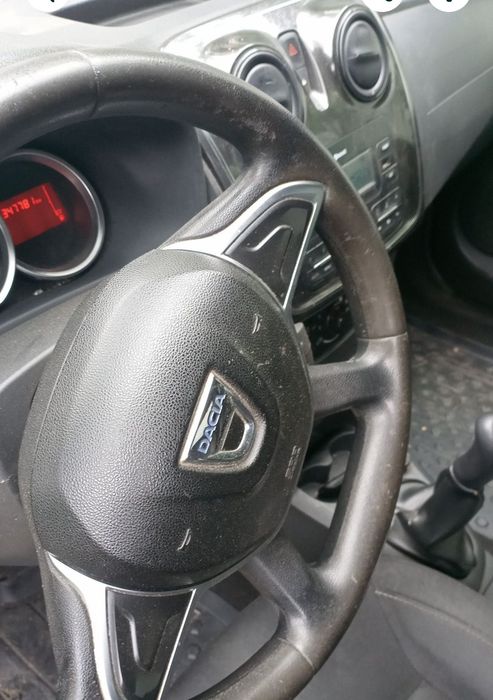 Piese Logan 2, 3, Duster bară spate,grile față.