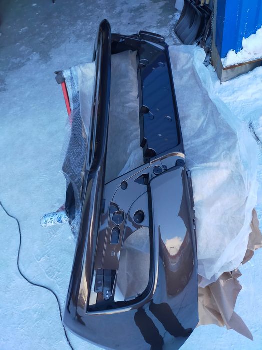 Бампер лада Веста в цвет