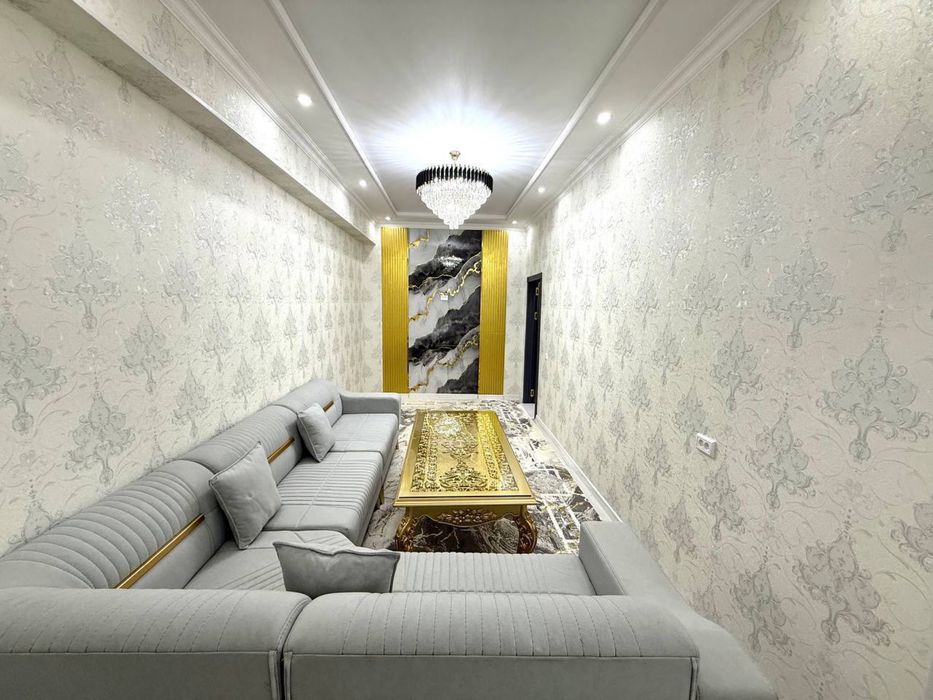 Сдается 2х комнатная квартира на 5 этаже Крытый рынок 450 $