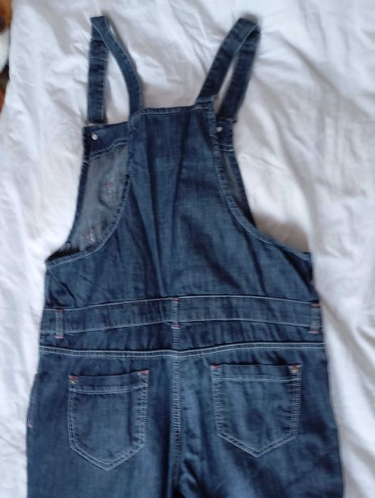 Дрехи за бременни: гащеризон, панталон и подарък блуза