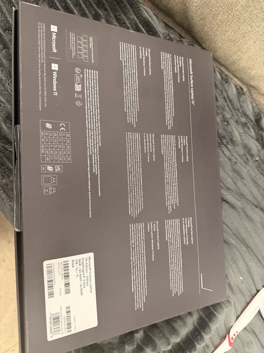 Laptop microsoft surface 7th edition snapdragon x elite 16gb 1tb nou nefolosit windows 11 pro