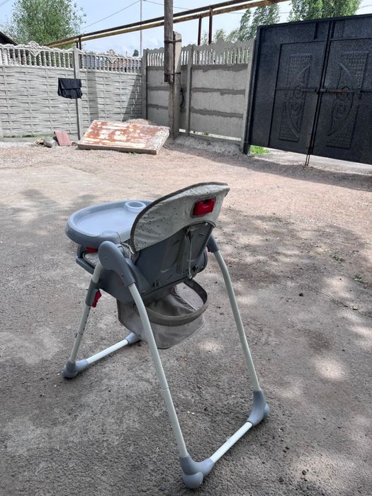Стол для кормления
