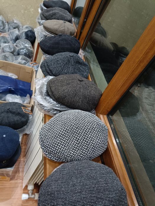 Головные уборы фуражки