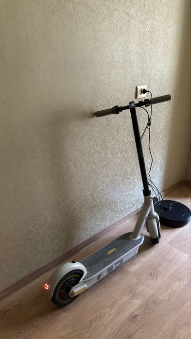 Электросамокат Ninebot max g30 LP
