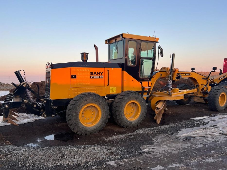 Продам грейдер Sany STG210 C8