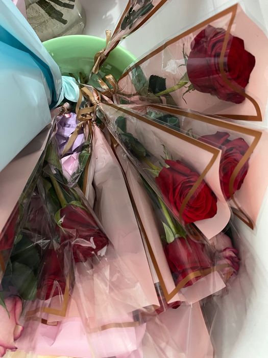 Цветы свежие розы