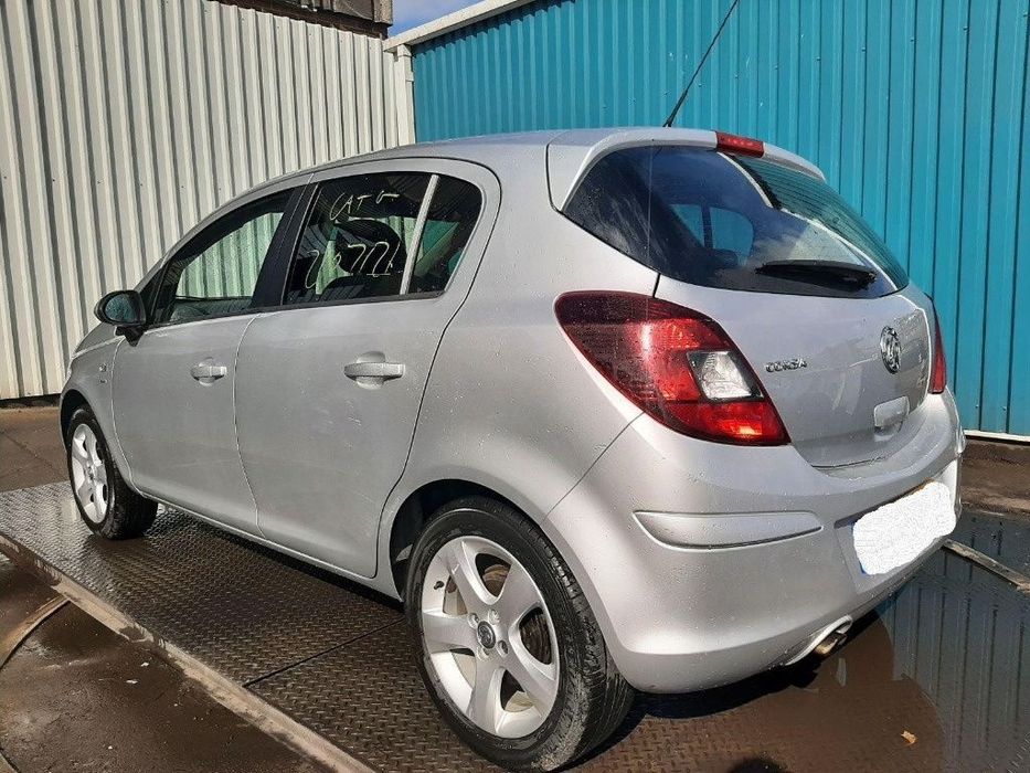 Far stanga Opel Corsa D 2013 HATCHBACK 1.4 i