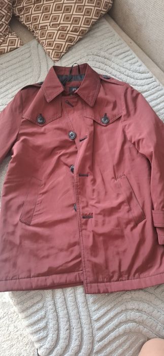 Продам куртку на мальчика