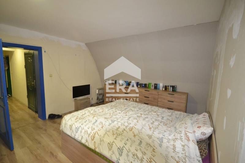 Продава се Тристаен апартамент в Хасково, Център - 97 кв.м за 947 €/кв.м - Снимка #5