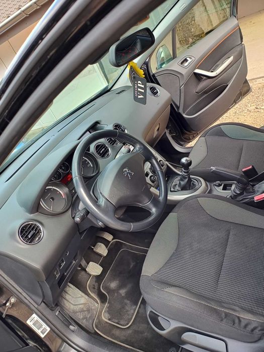 Peugeot 308 2012 1.6 hdi
