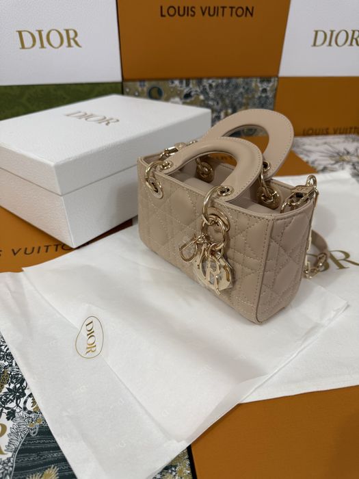 Дизайнерска дамска чантичка New Season