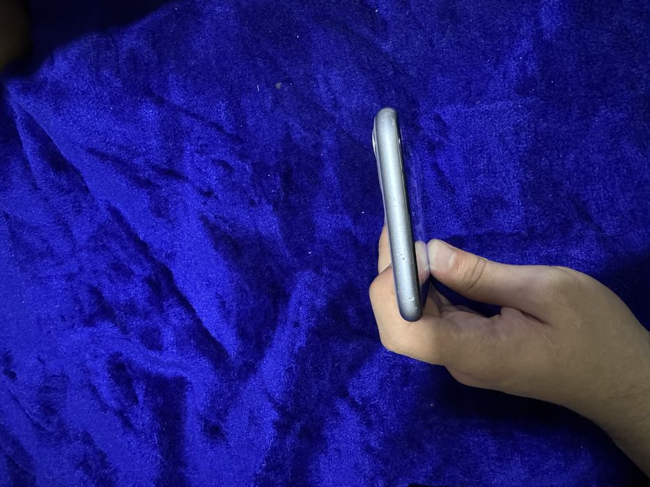 iphone 11 srochna sotiladi