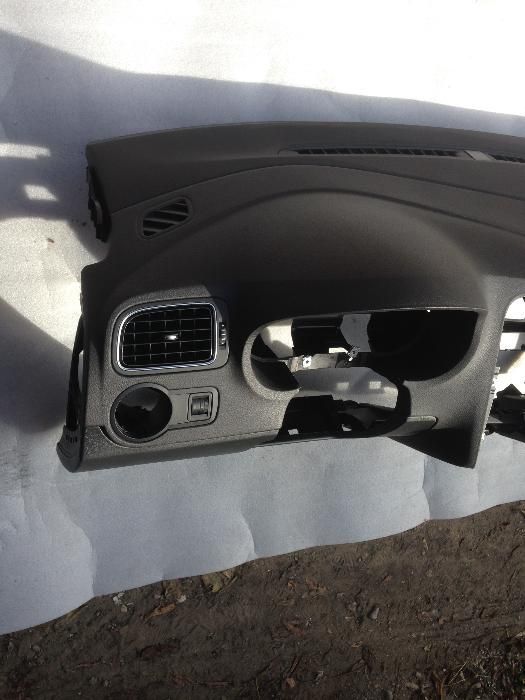 plansa bord vw polo 2017