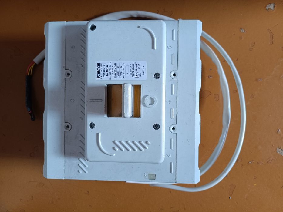 Продам автоматический выключатель на 400А