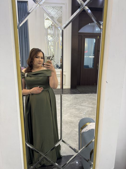 Вечерние платья 54-56 размер