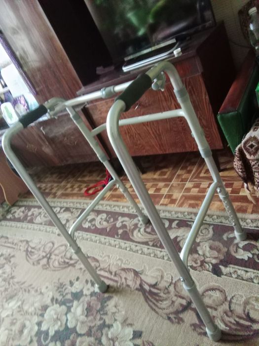 Ходунки новые в упаковке