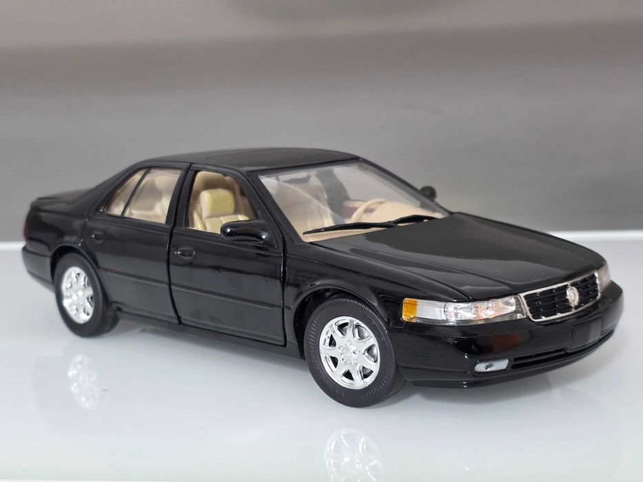 Macheta Auto 1/18 Anson Cadillac Seville STS 1998